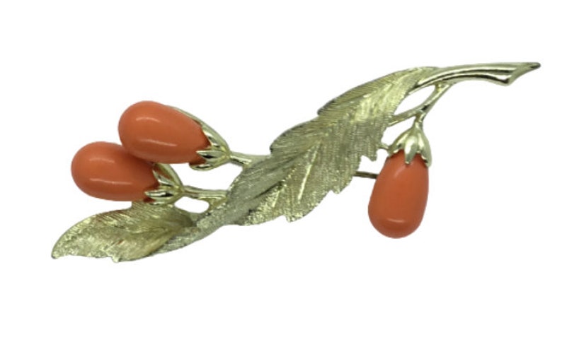 Sarah Coventry Brooch Pin Signed Coral Colored Buds Gold Tone Floral Leaf
