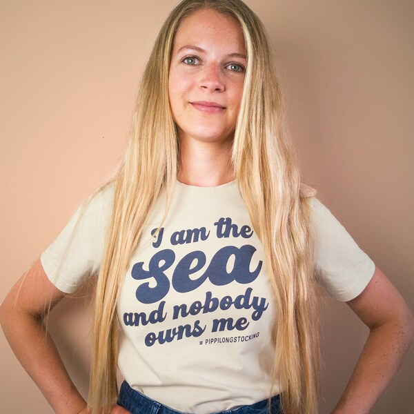 I am the sea and nobody owns me, T-shirt screen printed, Siebdruck