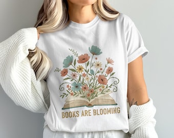 Floral Books PNG: Blooming Reader Design (digitale download)
