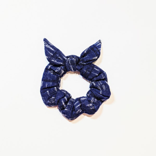 Blue and White Scrunchies - Honey Bee Scrunchies - Bow Scrunchies - Hair tie