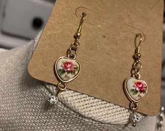 Vintage inspired dangle earrings, Floral Dangle Earrings, Rose Dangle Earrings, Gift For Her, Birthday Gift, Mothers Day Gift