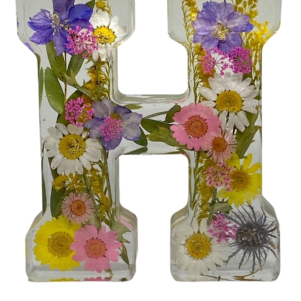 Dried Flowers in Crystal Clear 6 inch Resin Letters add words of encouragement or something meaningful.