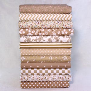 12 cuadrados precortados surtidos de 25 cm (10") en color marrón, tela de algodón neutra con estampado floral para acolchado, paquete de manualidades de costura, retazos de patchwork con encanto para proyectos de bricolaje.