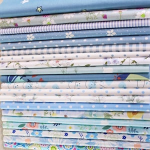 50 tessuto di cotone blu per trapuntatura, tessuto stampato floreale, tessuto pretagliato da 5" Charm Pack, ritagli di quadrati di tessuto, ritagli di patchwork fai da te per cucito