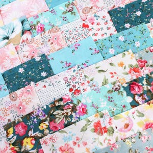 100 ritagli di tessuto, confezione da 4" di quadrati con ciondolo, tessuto per trapuntatura con fiori e motivi floreali misti, confezione di tessuto misto, 100% cotone, fai da te e cucito