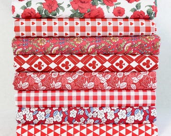 Paquete de 8 cuartos de tela, colcha de algodón rojo mixto, patchwork de tela floral estampada, paquete de tela para acolchado, material de costura y manualidades.