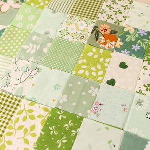 50 graziosi tessuti verdi, tessuti di cotone per trapuntatura pretagliati, quadrati pretagliati da 4", bundle di tessuti patchwork, materiale artigianale per cucito