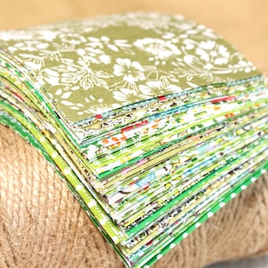 100 Mix Blumenstoff,grüne Blumen-Stoff,vorgeschnittene 10,2 cm Charm Squares Stoff,Baumwollstoff-Bundle,Patchwork Nähen Handwerk Material diy
