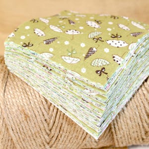 50 Tessuto floreale verde, Tessuto trapuntato, Tessuto pretagliato con quadrati di charme da 4", Pacchetto di tessuto di cotone, Materiale per cucito patchwork fai da te