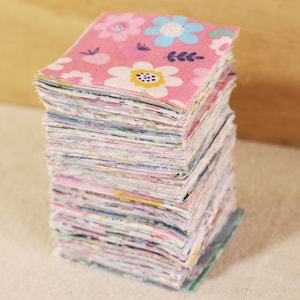 300 Mini Charm Square Fabric, Tessuto floreale, Ritagli di tessuto, Tessuto per trapuntatura pretagliato, Tessuto per trapuntatura, Materiale per cucito artigianale in cotone 100% fai da te