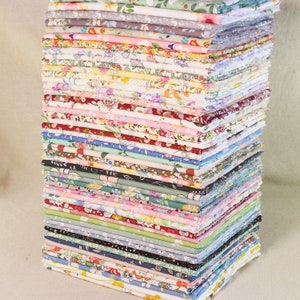 50 quadrati floreali da 15 cm non ripetuti, ritagli di tessuto, tessuto per trapunte pretagliato, pacco di tessuti misti, materiale per cucito artigianale in 100% cotone