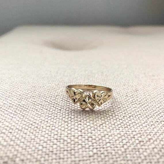 Estate Hearts Ring, 14k Gold, Size 6.75, Starburst