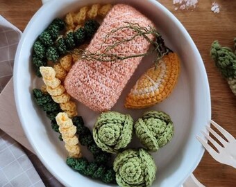 Crochet Play Food Dinner Set: Salmon, Vegetables, Toddler Kitchen Toy, Educational Pretend Play Set, Kitchen accessories