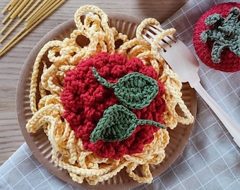 Spaghetti z jedzeniem na szydelku. Makaron z sosem pomidorowym. Akcesoria kuchenne dla dzieci Udawaj jedzenie zu zabawy, zestaw obiadowy, sztuczne jedzenie zu zabawy, realistyczne jedzenie zu zabawy
