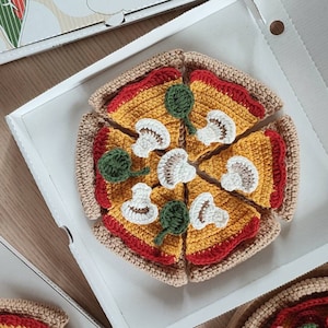 Pizza with mushrooms for play kids kitchen, Pretend play food, Play restaurant, Birthday gift for toddler, Montessori educational toys.