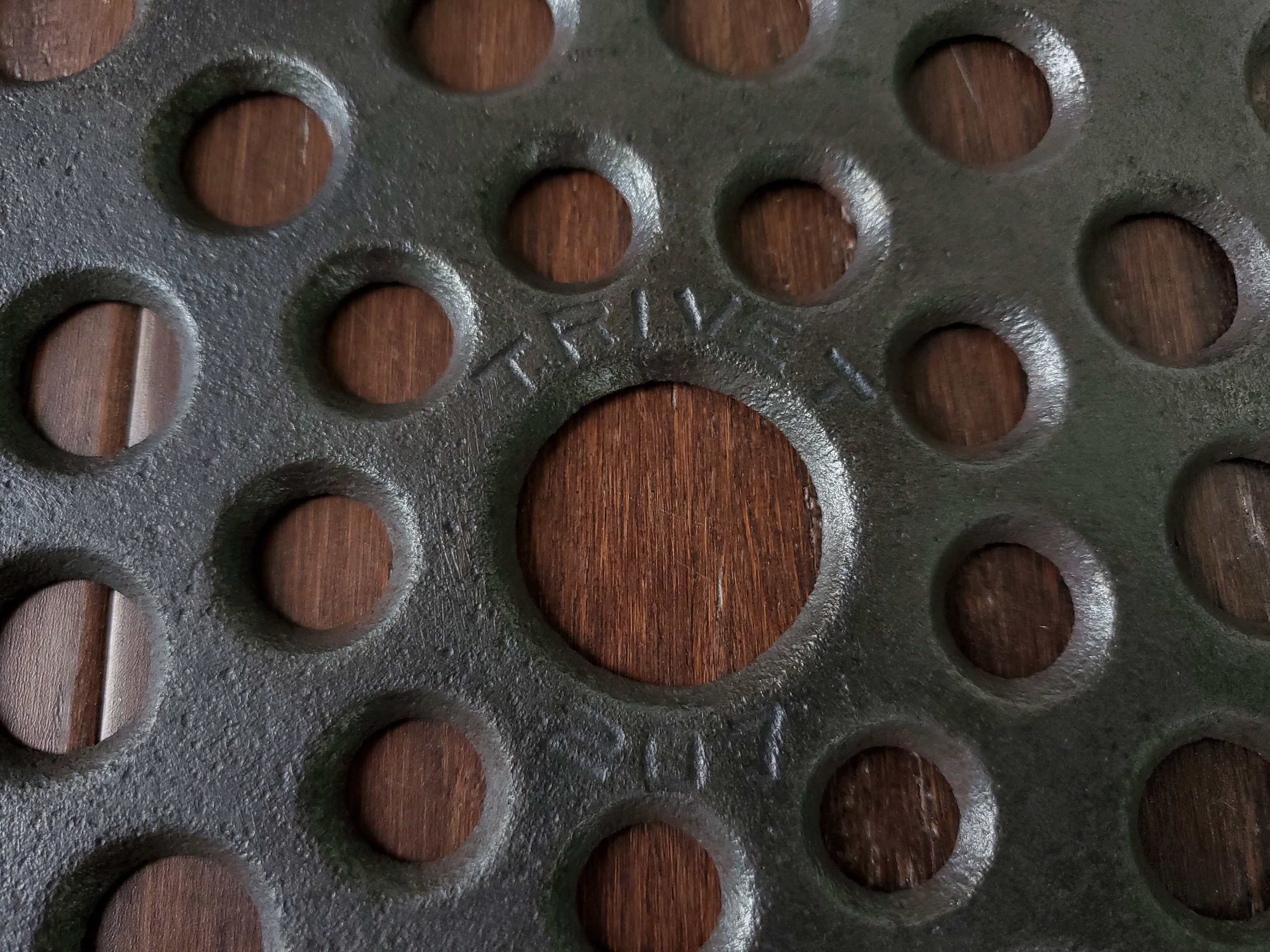 Griswold 9 Cast Iron Trivet Restored Etsy