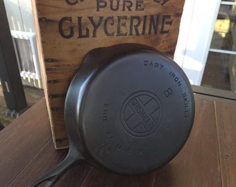 Griswold #8 Gusseisenpfanne mit großem Block-Logo Restauriert