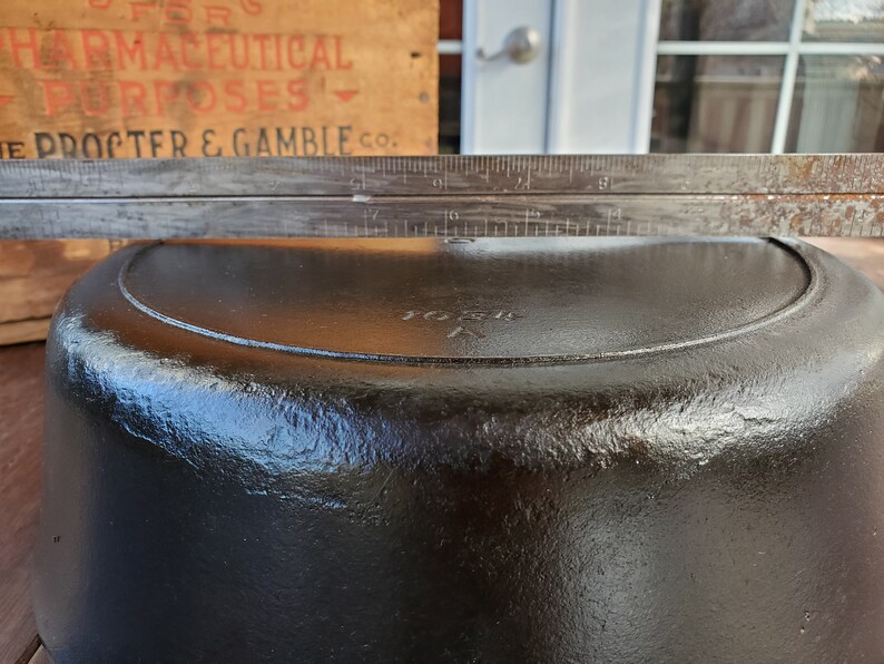 Griswold Iron Mountain 8 Chicken Pan With Matching Lid Etsy