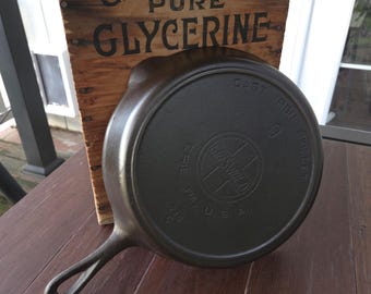 Griswold #9 Cast Iron Skillet With Large Slant Logo And Heat Ring Restored