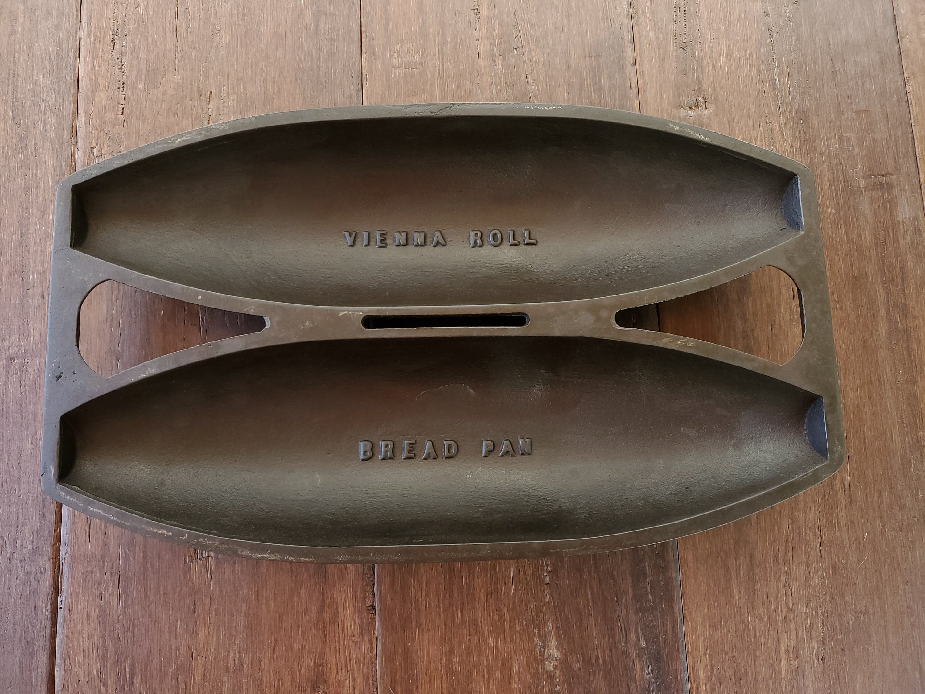 Griswold Cast Iron Vienna Roll Bread Pan RARE Restaurado Etsy