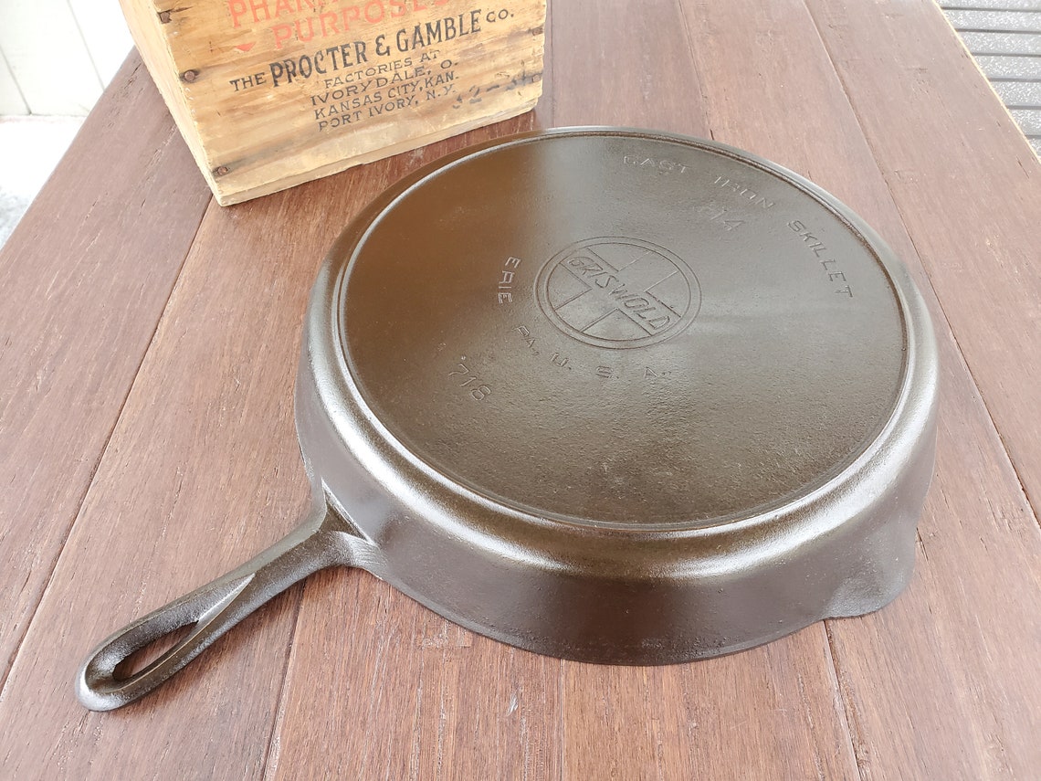 Griswold 14 Cast Iron Skillet With Large Slant Logo And Heat Etsy