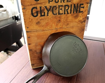 Antique Wagner #5 Cast Iron Skillet With Stylized Logo And Heat Ring Restored