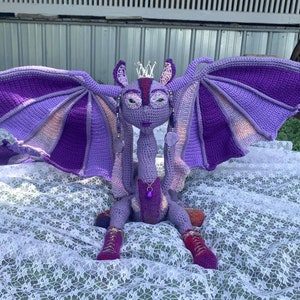 Alien Dragon Queen (Crocheted)