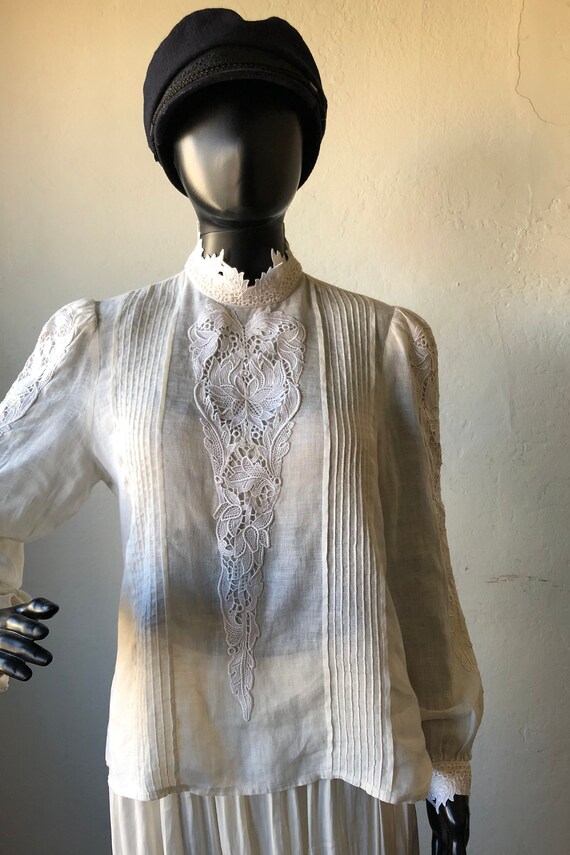 Vintage 1980s White Linen Women's Shirt