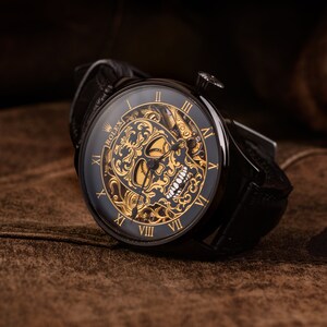 Reloj suizo vintage para hombres, reloj esqueleto personalizado, reloj de matrimonio de la década de 1920, reloj Steampunk imagen 1