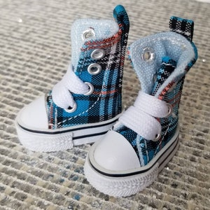 A Pair of Plaid Hi-Top Sneakers for Blythe dolls