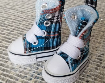 A Pair of Plaid Hi-Top Sneakers for Blythe dolls