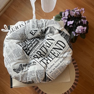 Round Chair Cushion with Ties, Newspaper, Indoor Seat Cover, Outdoor, Round Chair Pad, Kitchen Chair Cushion, Bar Stool Cushion, Tufted