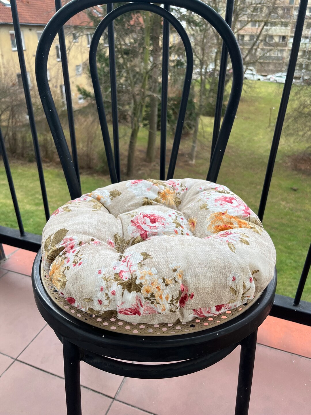 Round Chair Pad Provence Roses, Indoor, Tufted, Seat Cushion, Seat