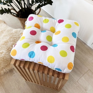 Almofada de cadeira com laços, pontos coloridos, almofada interna, almofada de assento, tufada, almofada de assento, almofada de pátio de assento, almofada de cadeira, almofada para cadeira