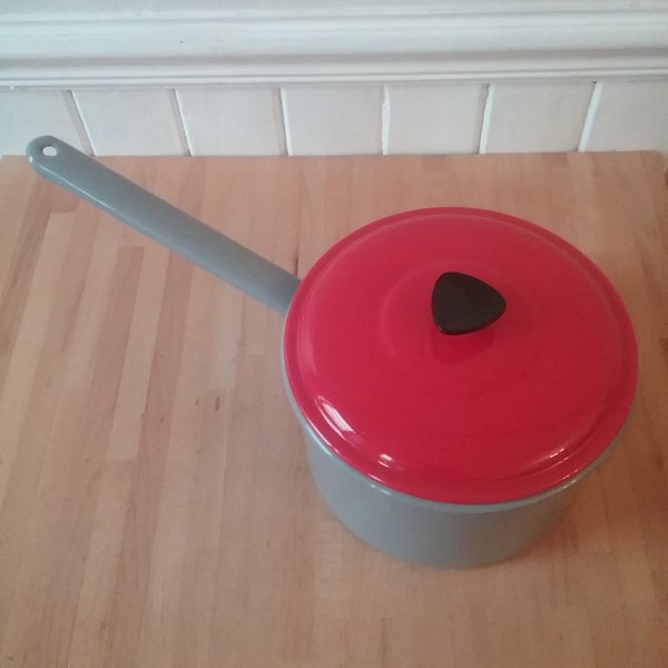 Enamel Saucepan, Grey Enamel Saucepan with Red Lid, Vintage Enamel Saucepan, Farmhouse Kitchen, Pot, Pan