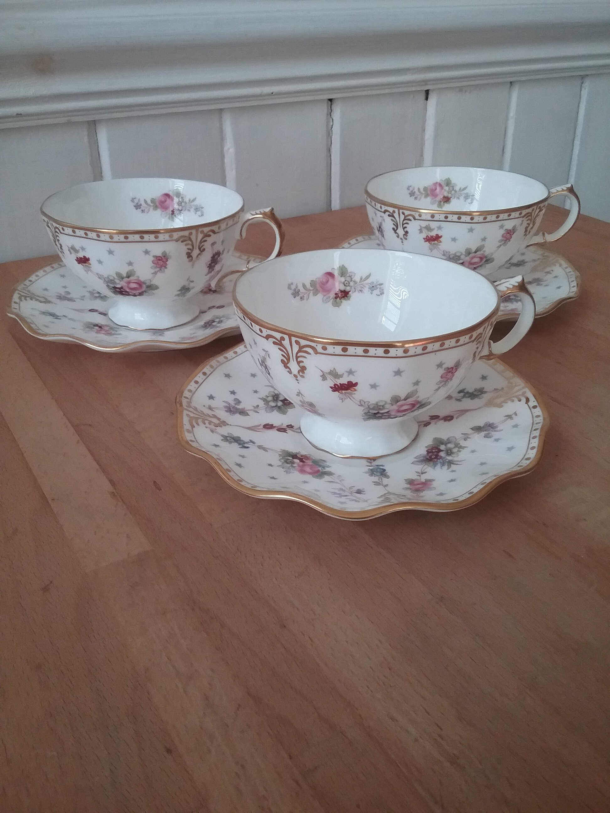 Royal Crown Derby Antoinette - Etsy UK