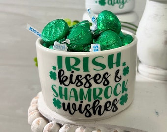 St Patrick's tiered tray, St. Patrick's Day tiered tray decor, irish kisses, tiered tray accessory, St Patricks Day candy dish, tray decor