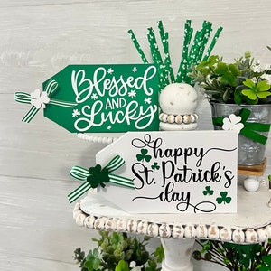 St Patricks tiered tray decor, St Patricks Day mini signs, St Patricks home decor, Happy St Patricks Day, Lucky and Blessed, St Pats signs