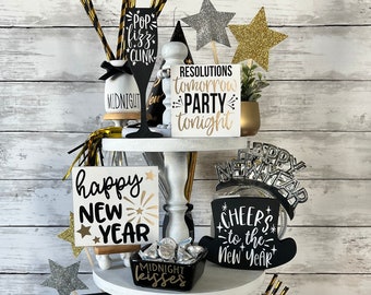 New Years Tiered Tray Decor, New Years Eve Decor, Happy New Year, New Years Eve party decor, New Years Tiered Tray Signs, New Years hat