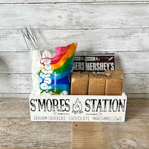 S&#39;mores Station, S&#39;mores station wood box, S&#39;mores wood tray, S&#39;mores box, S&#39;mores wood caddy, S&#39;mores supply box, wedding s&#39;mores decor