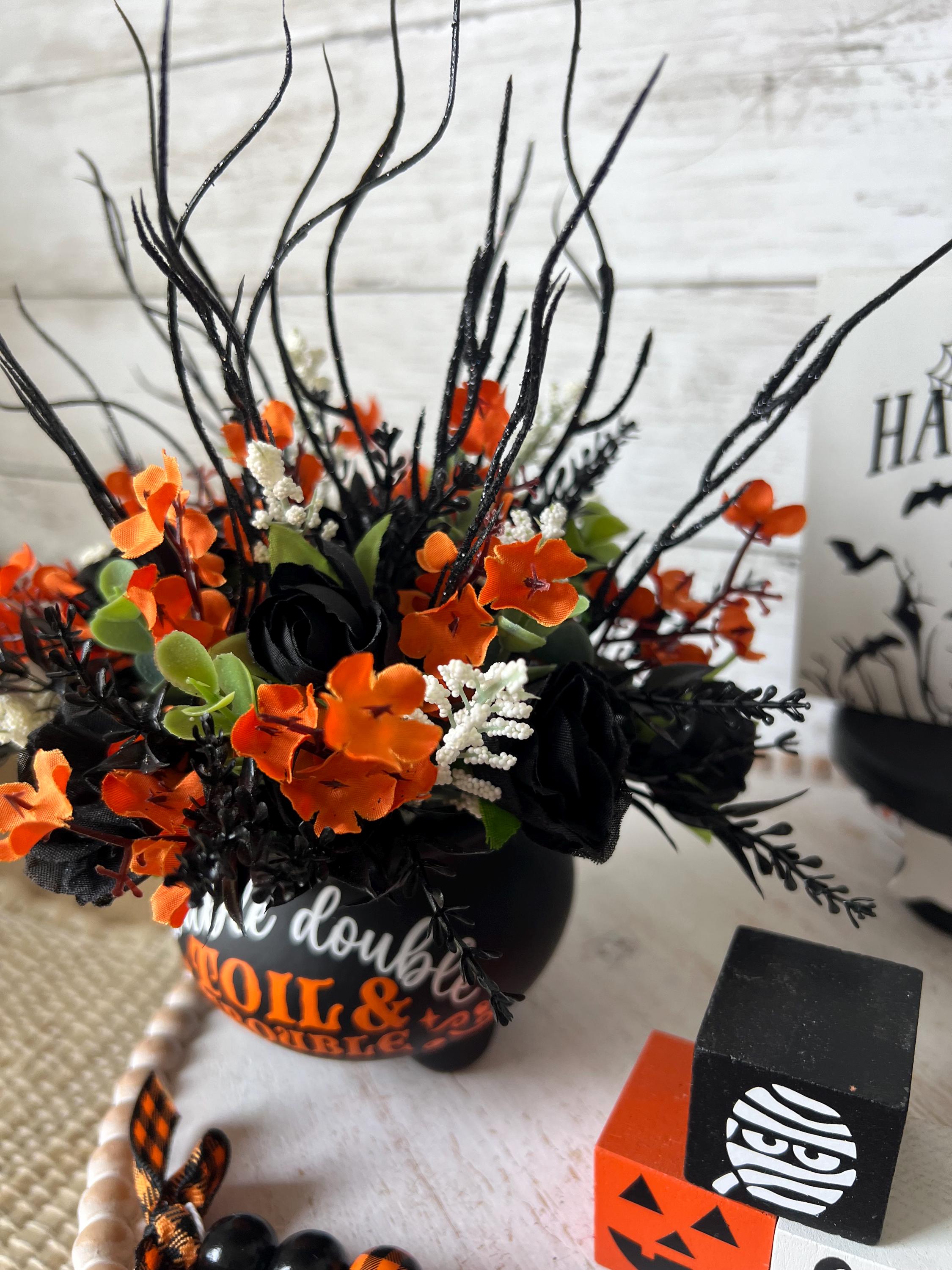 Zucca Di Halloween Con Il Gatto Nero Ed Il Segno Di Legno Illustrazione Vettoriale