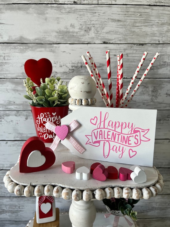 Valentine Tiered Tray Decor, Valentine's Day Mini Signs, Valentine Home  Decor, Happy Valentines Day, Wood Gift Tag Sign for Valentines Day 