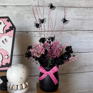 Pink Halloween mini floral arrangement, Pink Halloween home decor, Pink Halloween tiered tray decor, pink and black halloween decor