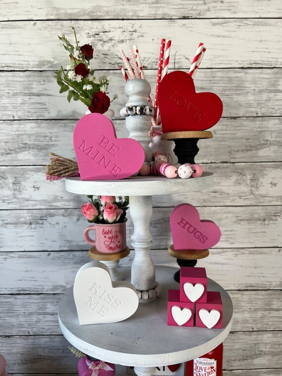 Set 4 Decorazioni A Forma Di Cuore Glitterate In Legno Per San Valentino - Rosso, Rosa, Bianco, Oro - Centrotavola Romantico Per Casa