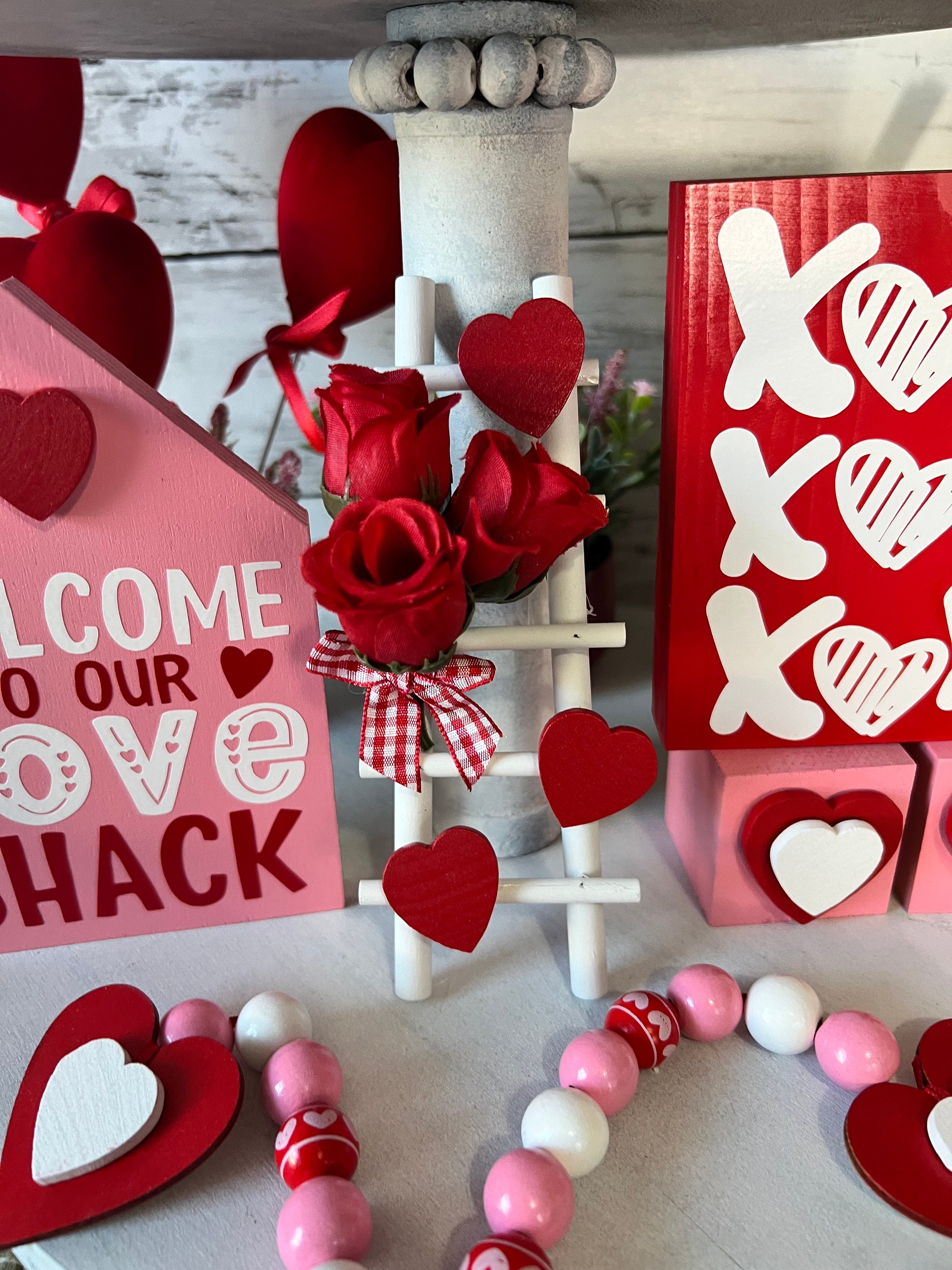 107 Valentine’s Day Office Décor: Stylish & Fun Ideas for Workspaces
