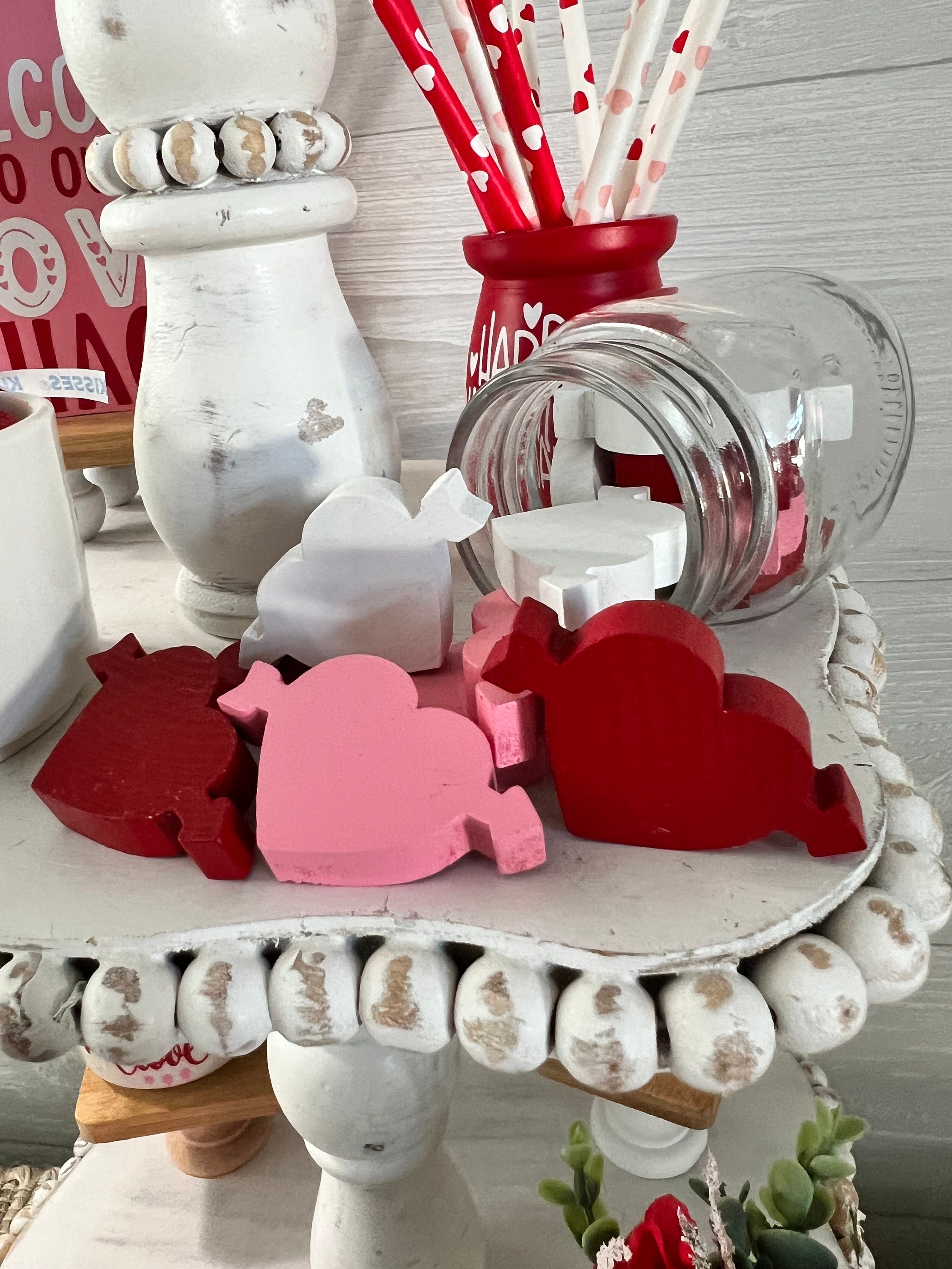 2-1/4'' Painted Mini Hearts, Valentines Day Vase Filler, Valentine's Day  Tiered Tray Decor, Gumball Machine Filler, Wood Hearts for Crafts 