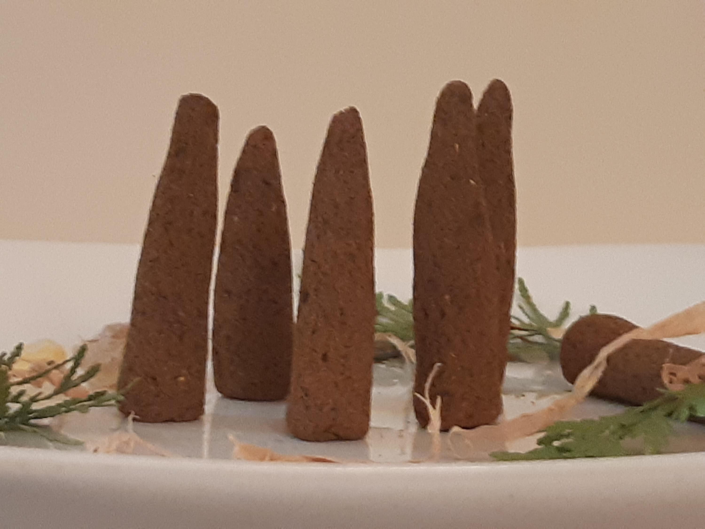 Red Oak and Cedar incense cones Etsy