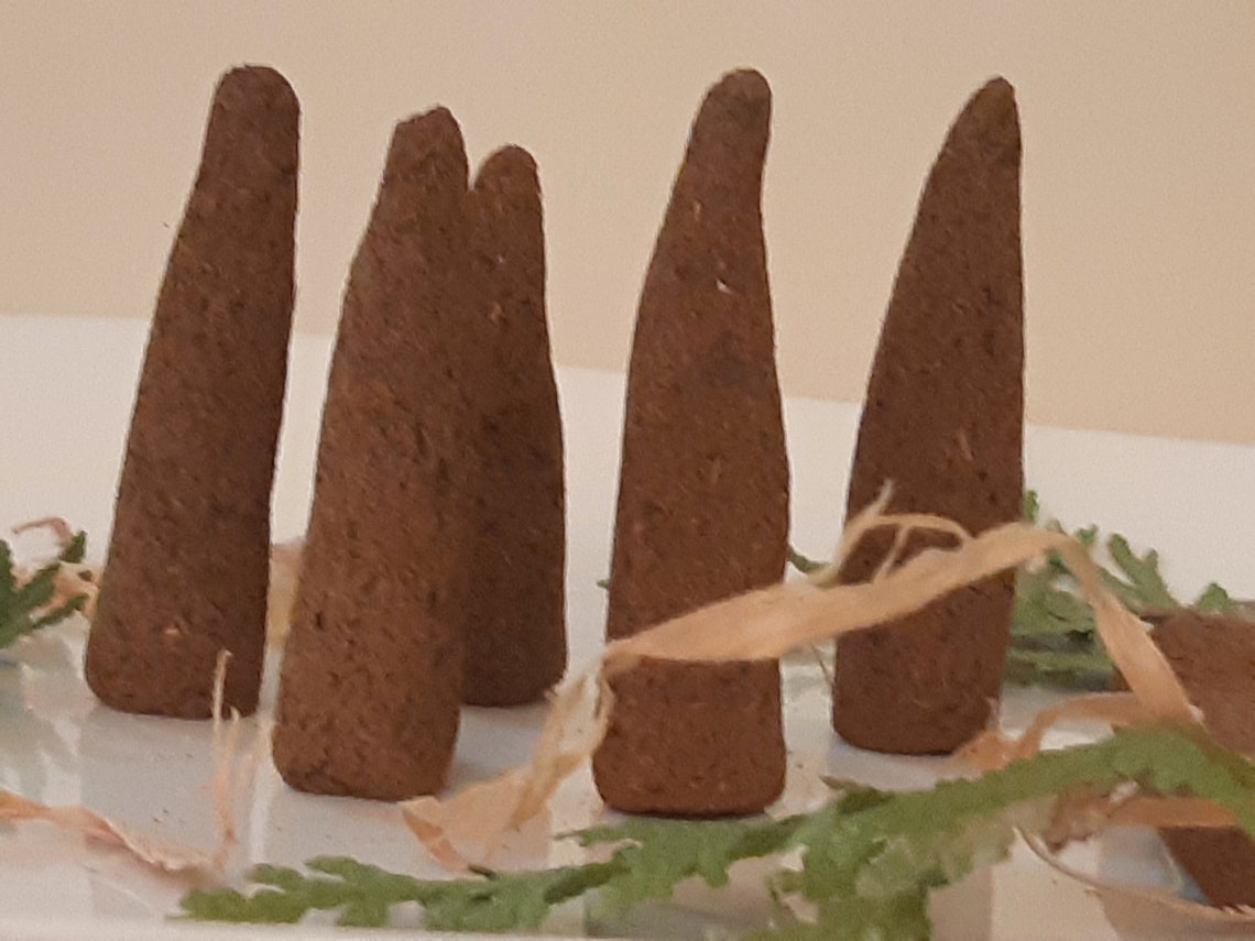 Red Oak and Cedar incense cones Etsy