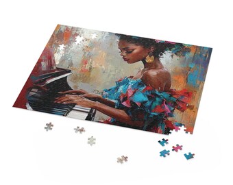 Puede incluir: Una mujer con un vestido colorido toca un piano de cola rojo. La mujer tiene la piel oscura y lleva grandes pendientes de oro. El fondo es una pintura abstracta colorida.