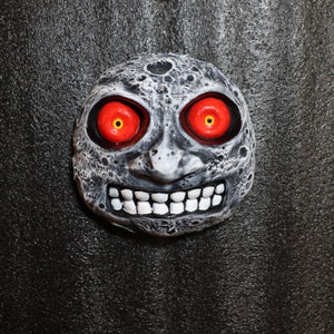 Legend of Zelda Evil Moon | Majora&#39;s Mask | Hand Painted | Wall decoration |